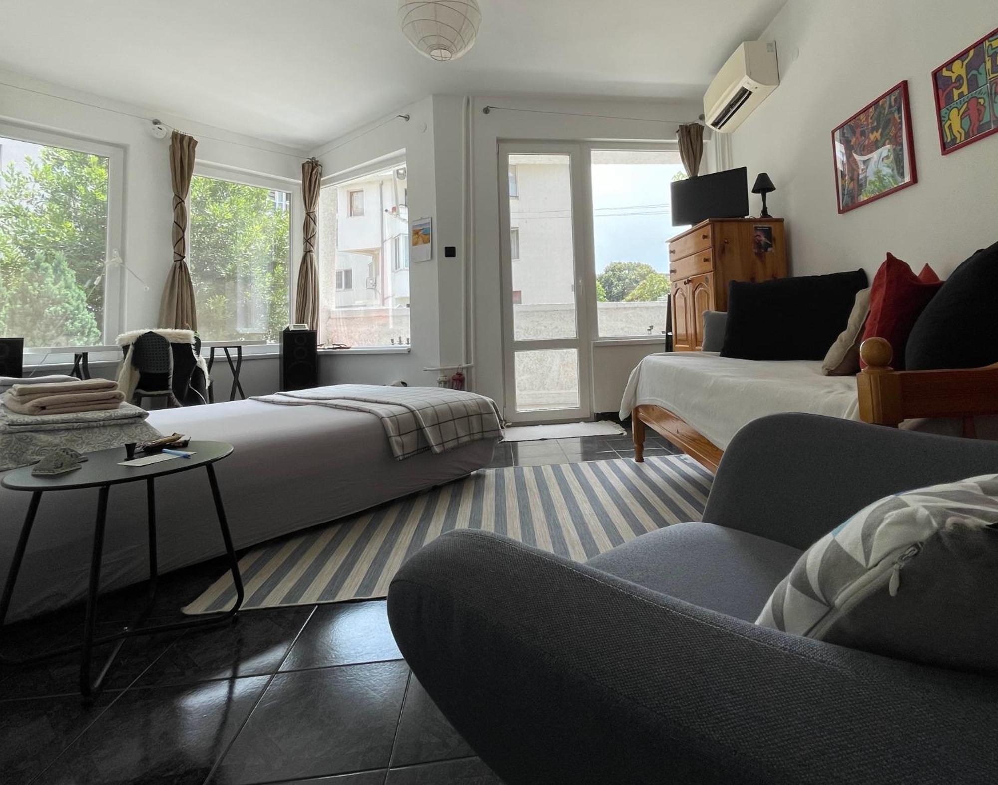 Modern Flat Near Downtown Plovdiv Apartamento Exterior foto